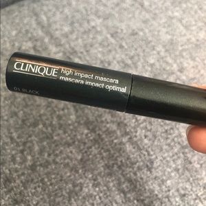 2 for 6$ Mascara Travel size bundle clinique